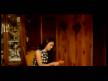 K�rpe tay gibi z�playan k�z