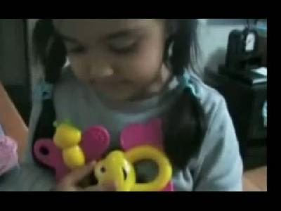 Babas�n� azarlayan �ocuk